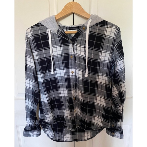 EUC Forever 21 Women’s Hooded flannel plaid Shirt black and white Size S - Picture 1 of 6